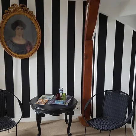 Au Charme D'honfleur Oda ve Kahvaltı Honfleur
